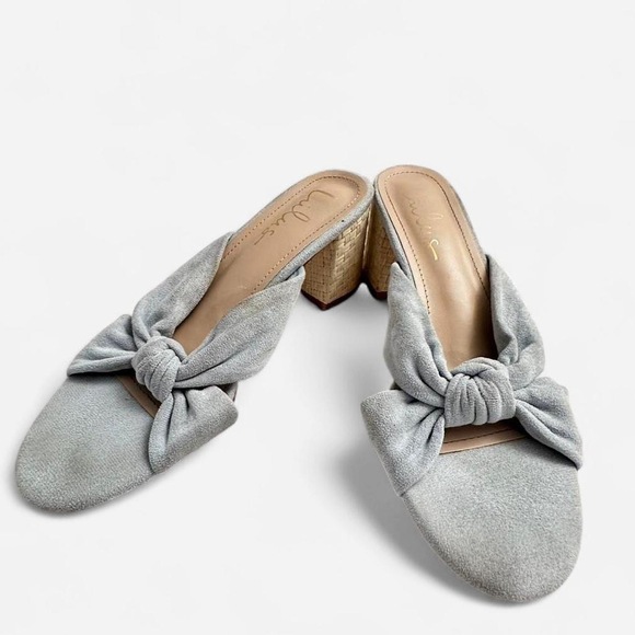 Lulus Shoes - Lulus Jenissa slip on Sandals Size 9 classy coastal style slip on in Blue grey